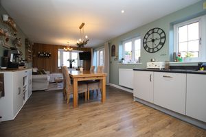 Kitchen/Diner- click for photo gallery